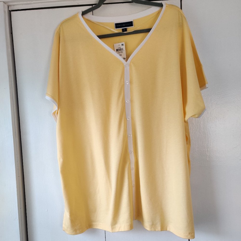 Karen Scott top in size 2x, new with tags.